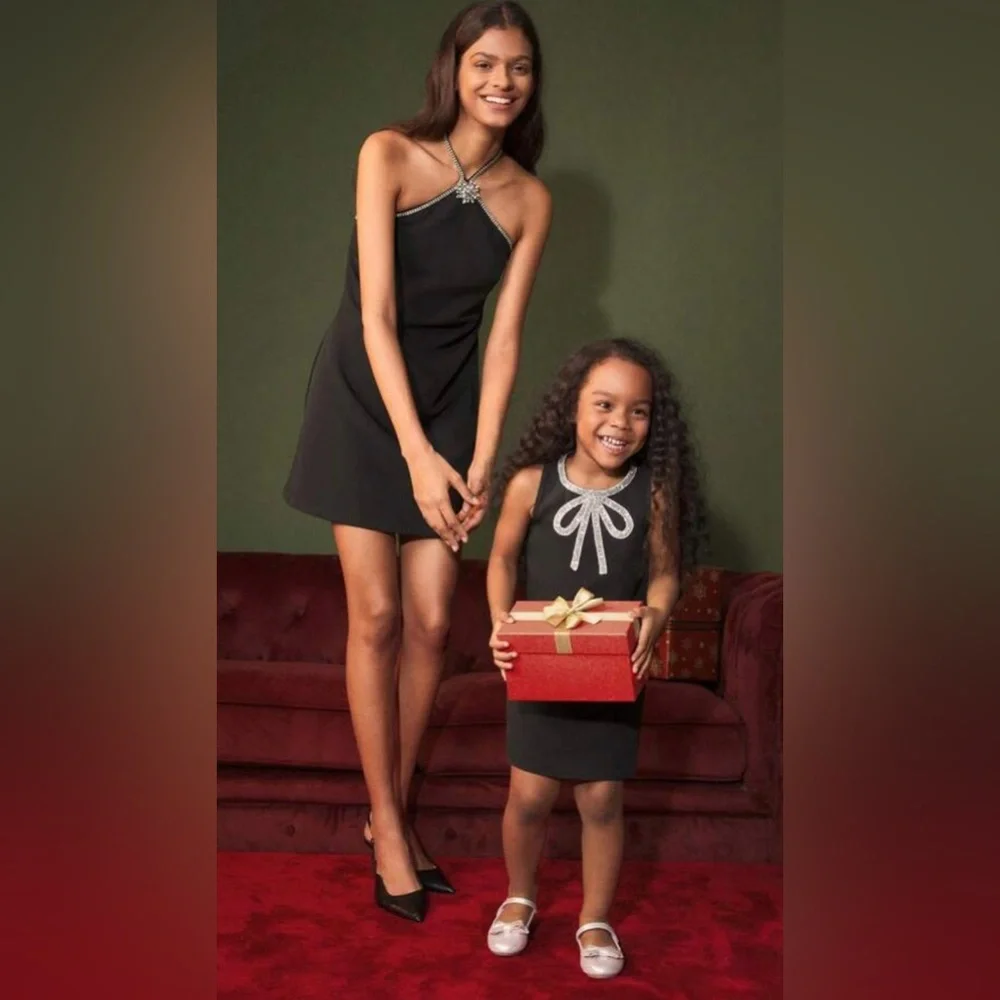 SHEIN Little Girl’s Black Silver Sequin Bow Neck Dress Size 6yr old - Picture 8 of 8